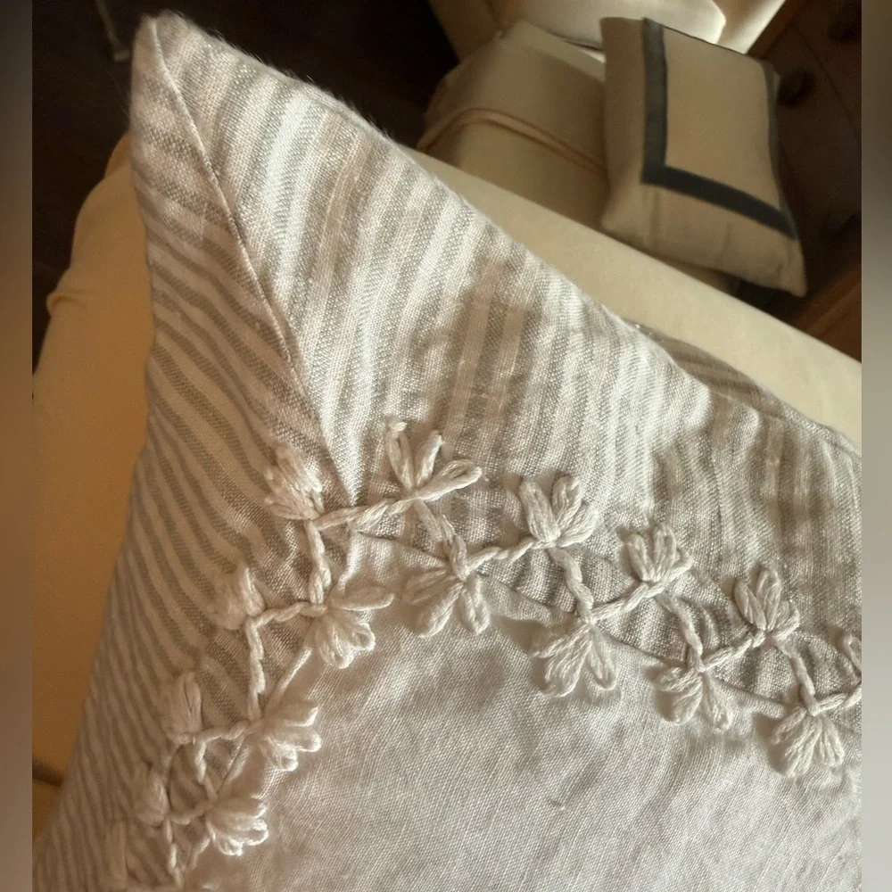 SERENA & LILY Linen Pillow Cover 26x26